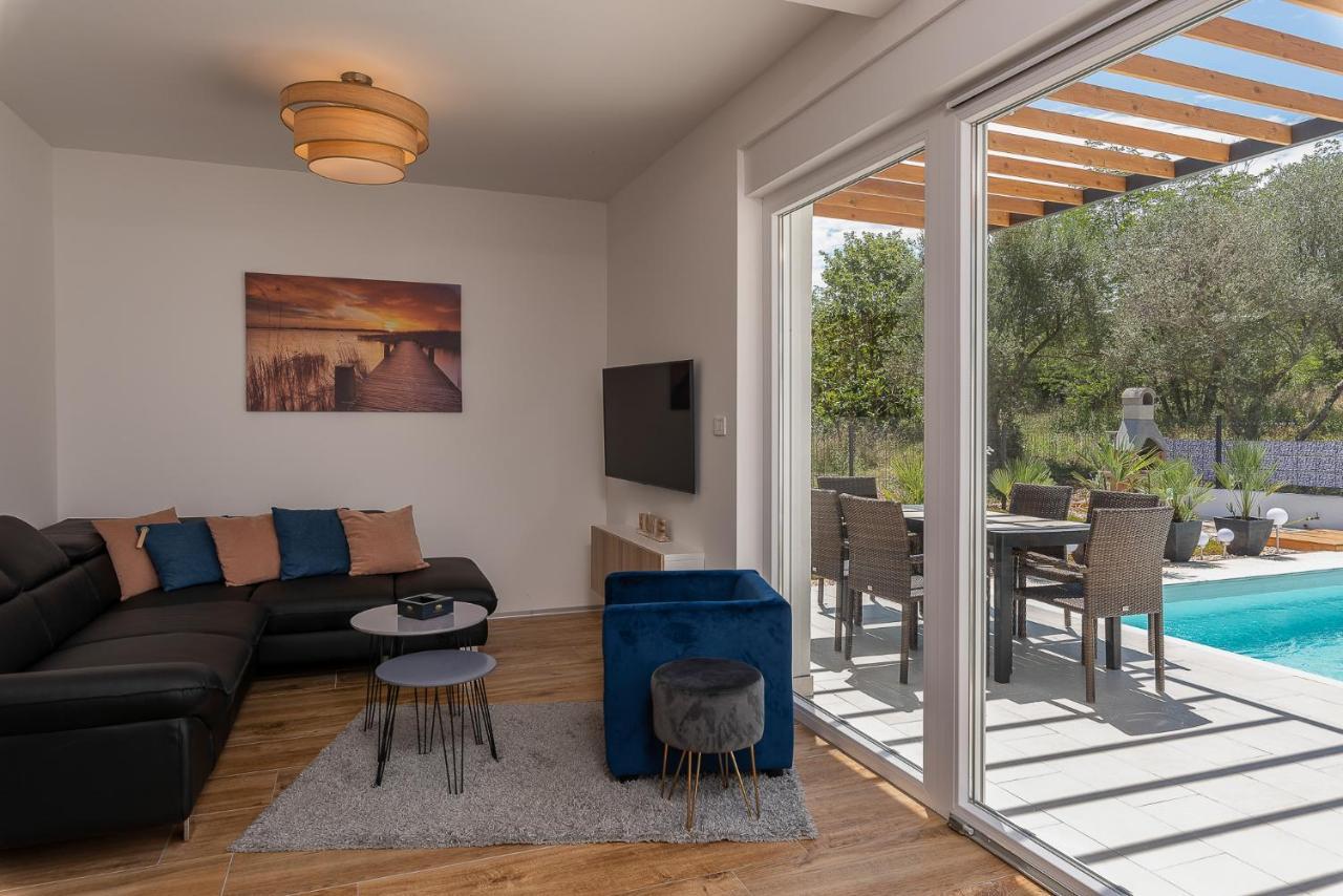 Villa Relax Home Sun ウマグ エクステリア 写真